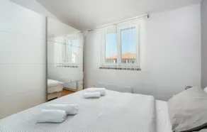 Apartment MIA - Image 5