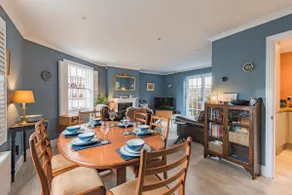 Corner House - Image 5