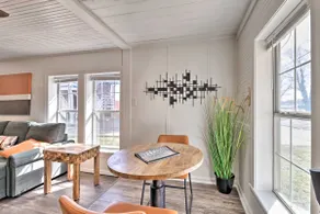 Idyllic Fayetteville Home - Walk to UA Campus! - Image 4