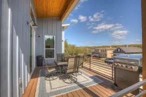 Stunning Lake Home with Pool-Beach-Gym-Boat Access - Image 3