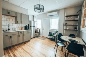 The Cutest Loft on Main St! - Image 5