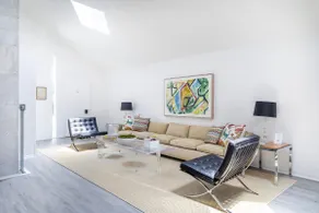 In Town | Historic Mid-Century Vibes | The Nest - Image 4