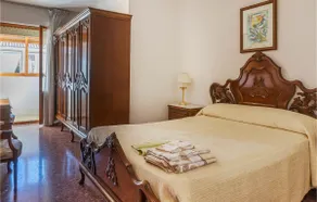 Stunning Apartment In Montalbán - Image 4