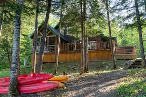 Relax On the Lake Waterfront with Hot Tub CITQ258834 - Image 2
