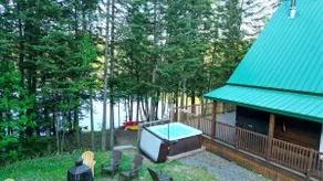 Relax On the Lake Waterfront with Hot Tub CITQ258834 - Image 3