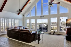 Lake Travis Family Home With Dock, Hot Tub & Amazing Views - Image 4