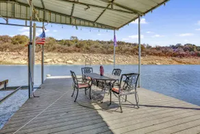 Lake Travis Family Home With Dock, Hot Tub & Amazing Views - Image 2