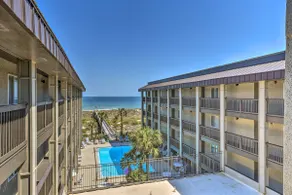 Fernandina Beach Condo ~ 1 Mi to Golf Courses - Image 3