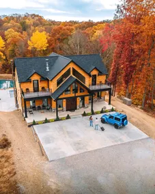 Secluded luxury lodge with heated swimming pool - Image 2