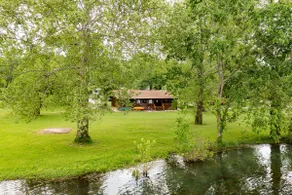 Lakefront! w/ Kayaks, Hot Tub, Pool. Firepit, Park - Image 2