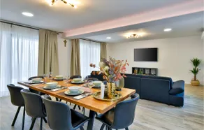 Stunning Home In Klostar Ivanic - Image 4