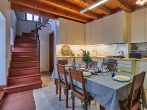 Voll ausgestattetes weiträumiges Ferienhaus mit Terrasse und Grill - Image 3