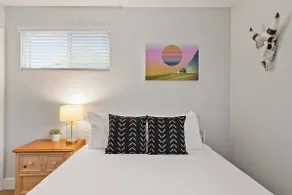 Upper Level Suite - Private Home, Min to DT DEN - Image 3