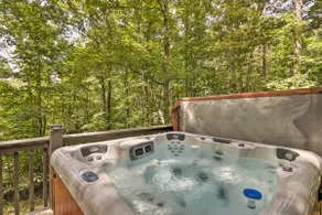 Scenic Murphy Escape with Hot Tub & Fire Pit! - Image 2