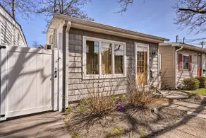 Bright Belmar Cottage < Half Mi to Boardwalk! - Image 3