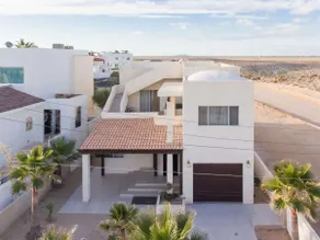 Spacious Oceanview Home, Casita del Mar - Image 2