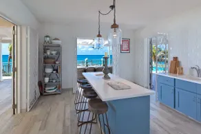 Superbe villa en bord de mer avec piscine - Emily House - Image 4