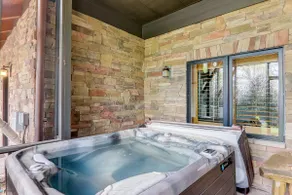 Modern Lodge w/ Sauna +Hot Tub,20 Min to Asheville - Image 4