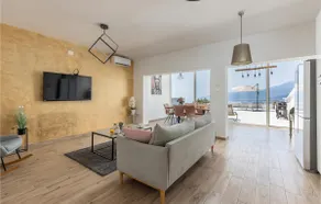 Gorgeous Apartment In Rijeka With Wifi - Image 5