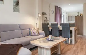 5 Bedroom Amazing Home In Wurster Nordseeküste - Image 3