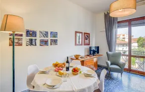 Awesome Apartment In Viareggio With Wifi - Image 3