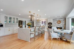 Cavalier Manor: Pool, Luxury Home, & Scenic Views - Image 2