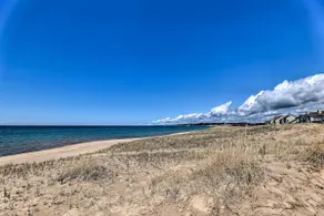 Bright Manistee Condo w/ Beach + Pool Access! - Image 3