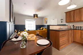 2C Luxury self-catering holiday apartment - Image 5