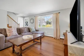 Mystic Pet Friendly Retreat -Easy walk to Downtown - Image 2