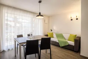 Apartamento con terraza, sauna y jardín | Vistas al jardín - Image 3