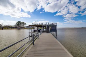 Stunning Lakefront Malakoff Home w/ Dock & Deck - Image 2