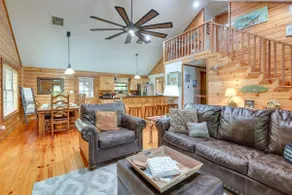 Hot Tub: Luxe Lake Livingston Cabin in Cape Royale - Image 3