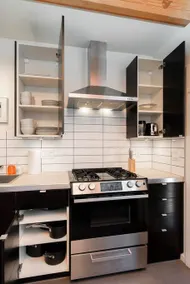 #StayinMyDistrict Buckman Open Loft-Style Townhome - Image 2