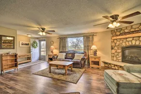 Cozy Cody House <10 Mi to Buffalo Bill Center! - Image 5