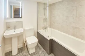 Host & Stay - Beach View - Image 4