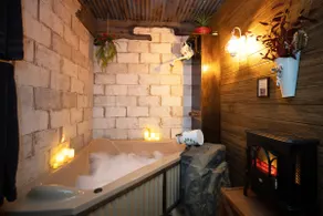 Adults Only getaway! Must see-Ghost Town suite! - Image 2