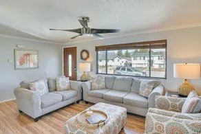 Pet-Friendly Buena Vista Home w/ Yard & Hot Tub! - Image 4