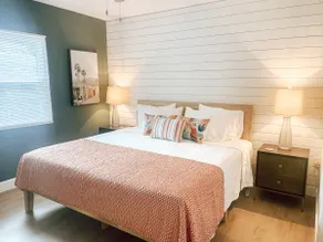 Mid-Century Charm | Walk to Beach | Work Ready - Image 4