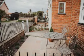 Hazel's - Image 5