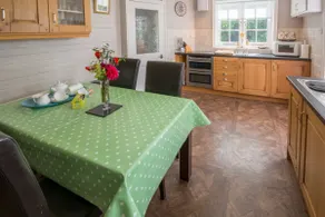 Denbur Cottage - Image 3