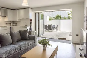 Milford Street - 5 Bed Holiday Home - Saundersfoot - Image 4
