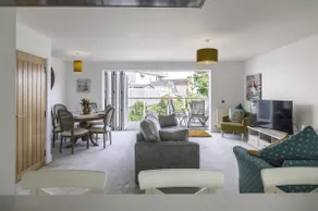 Milford Street - 5 Bed Holiday Home - Saundersfoot - Image 2