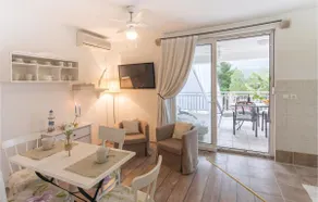 Amazing Apartment In Klek With 2 Bedrooms And Wifi - Image 5