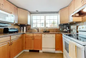 Historic District Hideaway with Home Office - Walk - Image 5