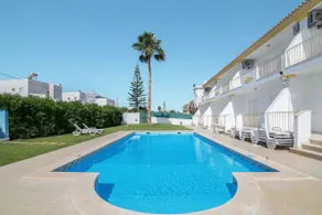 Villa \"Sunshine\" avec piscine, Wi-Fi, climatisation à 800 m de la plage - Image 3