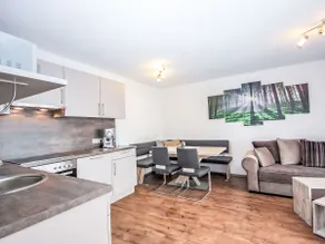 Kinderfreundliche charmante Wohnung mit Grill und Terrasse | Bergblick - Image 3
