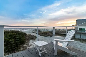 Luxurious oceanfront located in OKI's Paradise Shores - Image 5