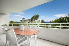 6- 'Cote D'Azur' 6 Douglas Street Sunshine Beach - Image 3