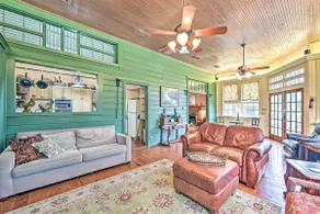 The Lilly House: Historic Glen Rose Home w/ Porch! - Image 4