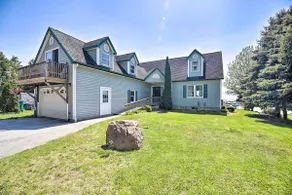 Lake Champlain Home w/ Decks, Kayaks & Fire Pit! - Image 2